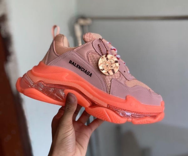 BALENCIAGA TRIPLE S PINK