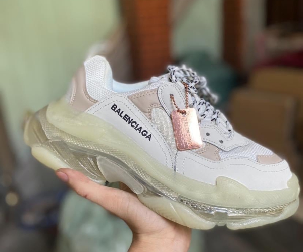 BALECIAGA TRIPLE S CLEAR SOLE